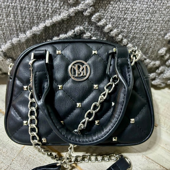 Badgley Mischka Handbags - ❤️Studio Mischka Badgley Crossbody Bag
